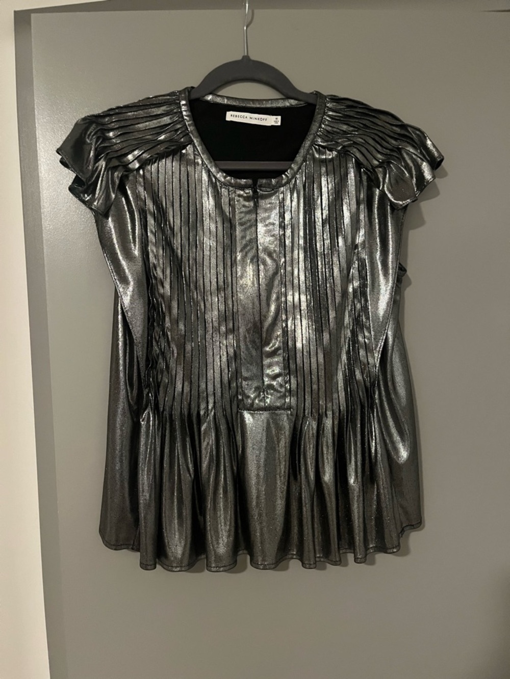 Rebecca Taylor Size M Liquid Silver Metallic Pleated Short Sleeve Top